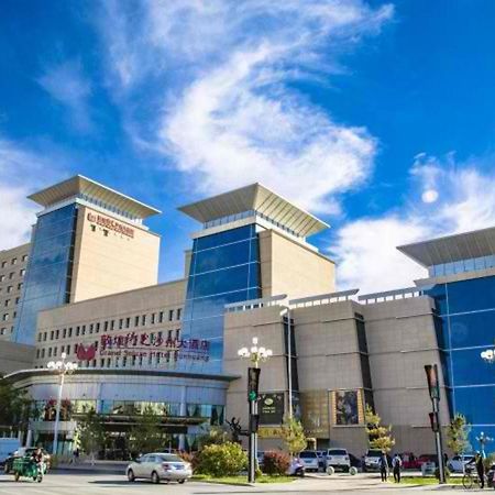 Grand Soluxe Hotel Tun-chuang Exteriér fotografie